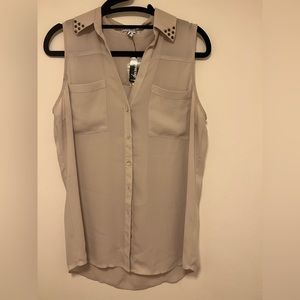 NWT Express sleeveless blouse with nickel studs on collar, size Medium